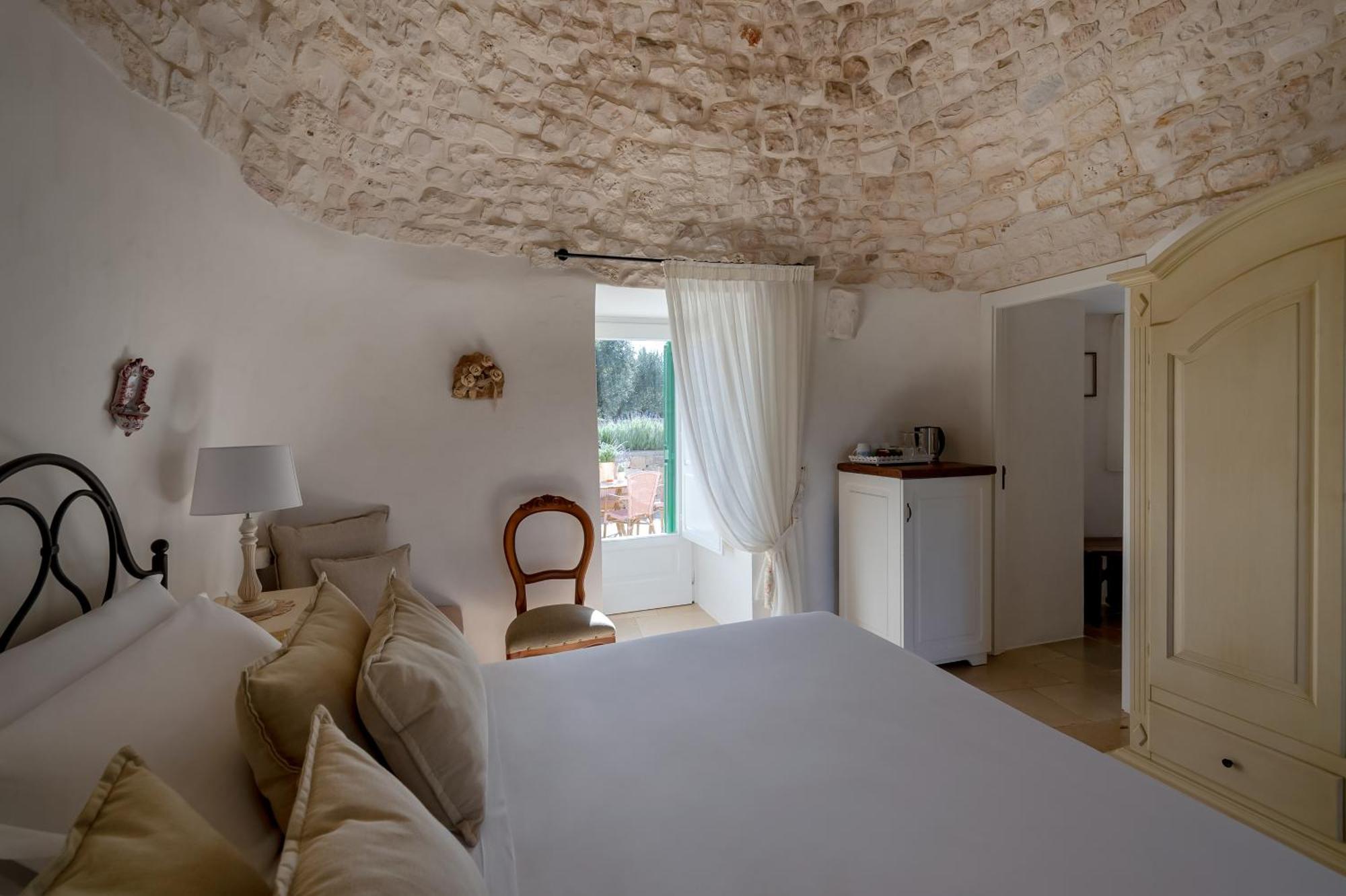 Agriturismo Masseria Aprile Locorotondo Exterior photo